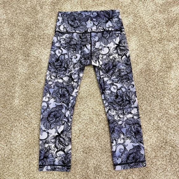 Lululemon Wunder Under Crop (Hi-Rise) - Picture 5 of 9